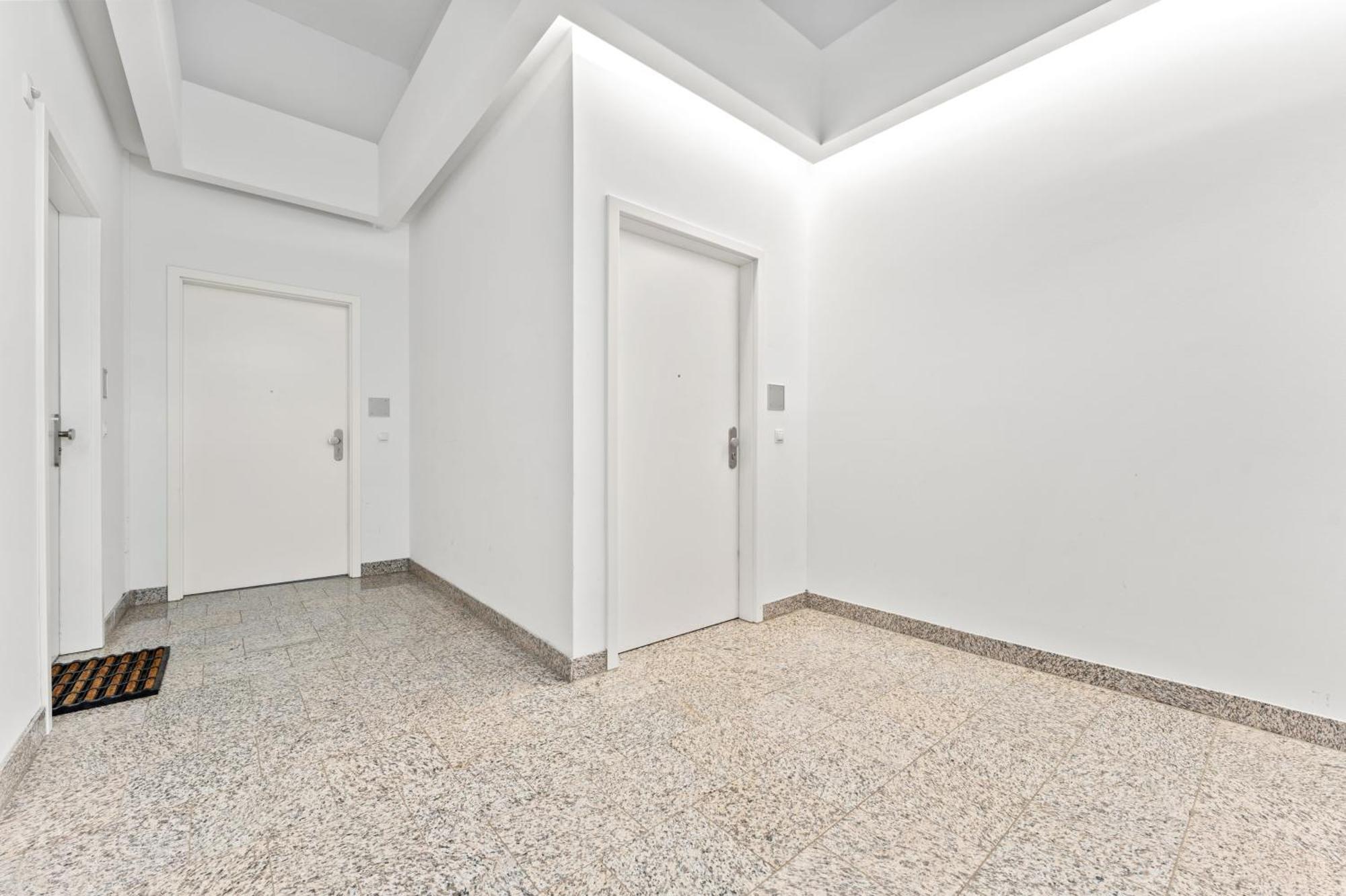 Mint Apartment Ueber Der Stadt Parken Kueche Wifi Berlín Exterior foto